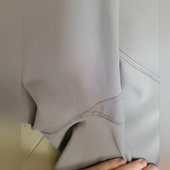 EUC Fabletics PowerHold Leggings - Picture 4 of 6